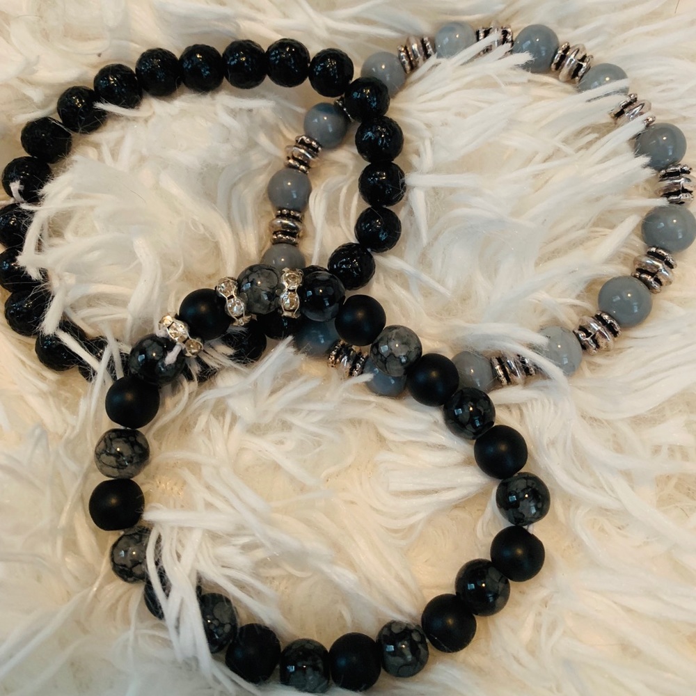 🍁🍂Genuine glass bead bracelet. Multi-colored.